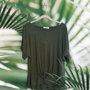 Olive green knot t shirt  2XL plus from Zenana super soft fall color